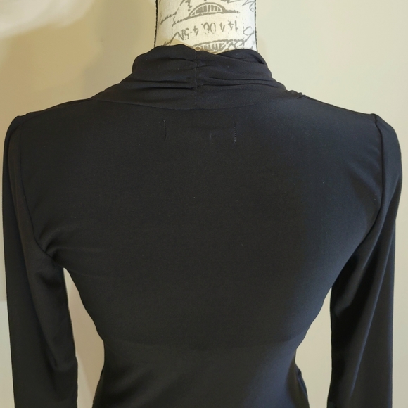 Forever 21 Form Fitting Surplice Wrap Dress Black - Picture 4 of 4